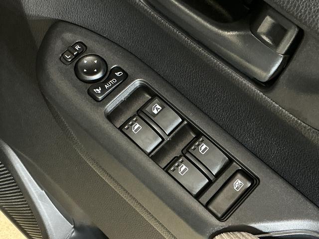 ムーヴＸ　片側電動スライドドア　助手席側リヤパワースライドドア助手席側リヤパワースライドドア　スマートアシスト　プッシュボタンエンジンスタート　ＬＥＤヘッドライト　オートライト　オートハイビーム　コーナーセンサー　オートエアコン　ホイールキャップ　ＡＢＳ　２ＷＤ（京都府）の中古車
