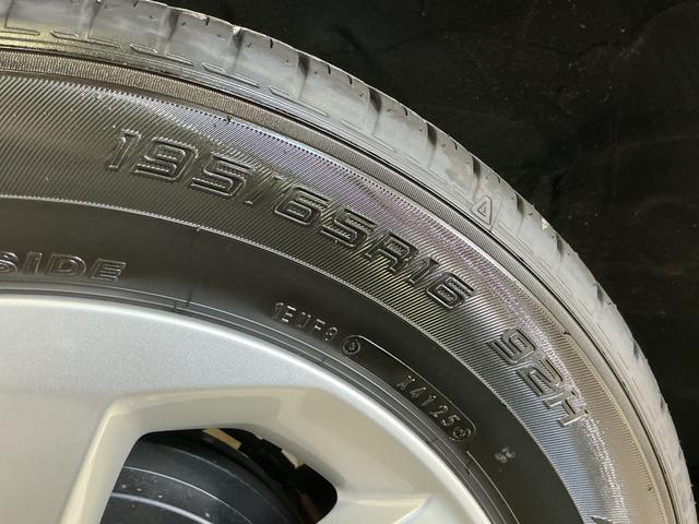 ロッキーＸ　ＨＥＶ　９インチディスプレイオーディオ　パノラマモニター９インチディスプレイオーディオ　パノラマモニター　前後コーナーセンサー　オートマチックハイビーム　電子パーキング　Ｂｌｕｅｔｏｏｔｈ　ＵＳＢ接続　ＨＤＭＩ接続　フルセグＴＶ　スマートキー　スマアシ（京都府）の中古車
