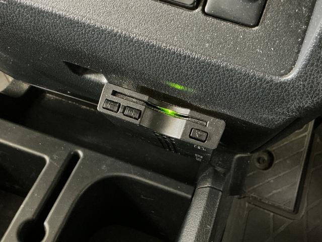 ハイゼットトラックジャンボＳＡIIIｔ　ワンオーナー　ナビ　ドラレコ　ＥＴＣワンオーナー　ナビ　ドライブレコーダー　ＥＴＣ　３方開　荷台作業灯　Ｂｌｕｅｔｏｏｔｈ　ＤＶＤ再生　フルセグＴＶ　ＬＥＤヘッドライト　フォグライト　横滑り防止装置　スマアシ　マニュアルエアコン（京都府）の中古車