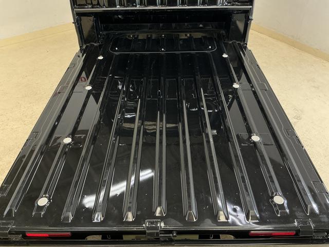 ハイゼットトラックジャンボＳＡIIIｔ　ワンオーナー　ナビ　ドラレコ　ＥＴＣワンオーナー　ナビ　ドライブレコーダー　ＥＴＣ　３方開　荷台作業灯　Ｂｌｕｅｔｏｏｔｈ　ＤＶＤ再生　フルセグＴＶ　ＬＥＤヘッドライト　フォグライト　横滑り防止装置　スマアシ　マニュアルエアコン（京都府）の中古車