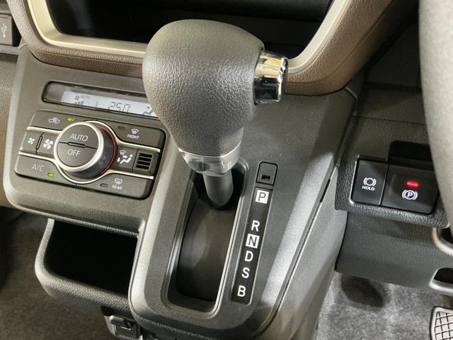 ムーヴG 届出済み未使用車 9インチディスプレイオーディオ USB届出済み未使用車 9インチディスプレイオーディオ バックカメラ 片側電動スライドドア ワイヤレス充電 前後コーナーセンサー 電子パーキング オートマチックハイビーム オートブレーキホールド USB接続(京都府)の中古車