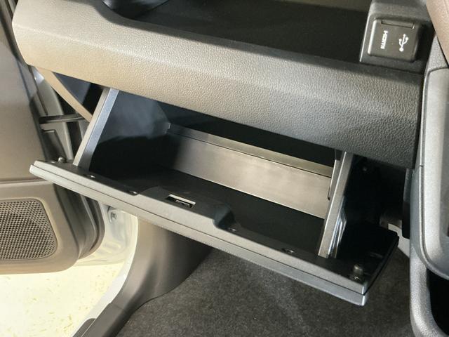 ムーヴG 届出済み未使用車 9インチディスプレイオーディオ USB届出済み未使用車 9インチディスプレイオーディオ バックカメラ 片側電動スライドドア ワイヤレス充電 前後コーナーセンサー 電子パーキング オートマチックハイビーム オートブレーキホールド USB接続(京都府)の中古車