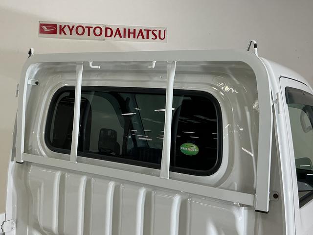 ハイゼットトラックスタンダードＳＡIIIｔ　４ＷＤ　ＬＥＤヘッドライトワンオーナー　４ＷＤ　スマートアシストＩＩＩｔ　ＡＭ／ＦＭチューナー　マニュアルエアコン　スチールホイール　ラバーマット　ＥＴＣ　テールゲートチェーン　運転席エアバッグ　パワステ　ＬＥＤヘッドライト（京都府）の中古車