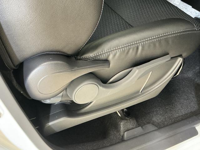 タントカスタムRSリミテッド 届出済み未使用車 ターボ ETC届出済み未使用車 ターボ 9インチディスプレイオーディオ バックカメラ ETC 両側電動スライドドア アダプティブクルーズコントロール 前後コーナーセンサー シートヒーター オートマチックハイビーム(京都府)の中古車