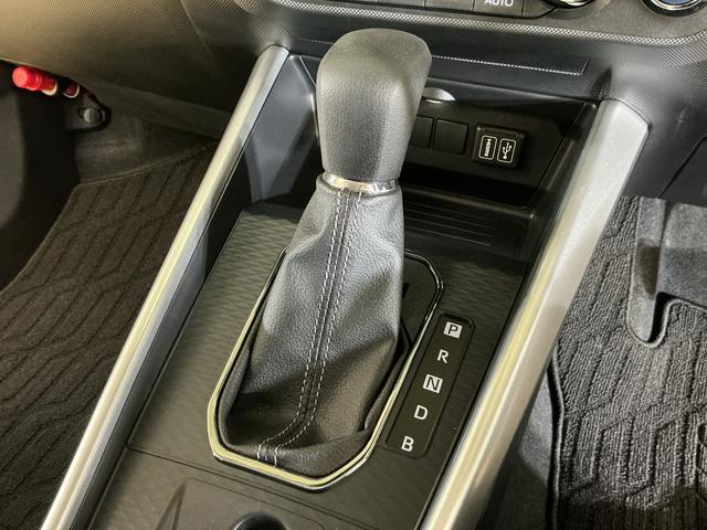ロッキーX HEV 9インチディスプレイオーディオ パノラマモニター9インチディスプレイオーディオ パノラマモニター 前後コーナーセンサー オートマチックハイビーム 電子パーキング Bluetooth USB接続 HDMI接続 スマートキー スマアシ オートライト(京都府)の中古車