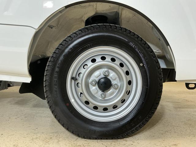 ハイゼットトラックＥＸＴ　切替式４ＷＤ　３方開　荷台作業灯　コーナーセンサー切替式４ＷＤ　３方開　荷台作業灯　コーナーセンサー　オートマチックハイビーム　スマートキー　スマートアシスト　オートライト　フォグライト　アイドリングストップ　横滑り防止装置　盗難防止装置　スペアキー（京都府）の中古車