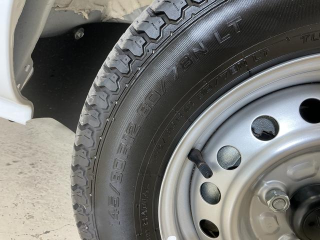 ハイゼットトラックＥＸＴ　切替式４ＷＤ　３方開　荷台作業灯　コーナーセンサー切替式４ＷＤ　３方開　荷台作業灯　コーナーセンサー　オートマチックハイビーム　スマートキー　スマートアシスト　オートライト　フォグライト　アイドリングストップ　横滑り防止装置　盗難防止装置　スペアキー（京都府）の中古車