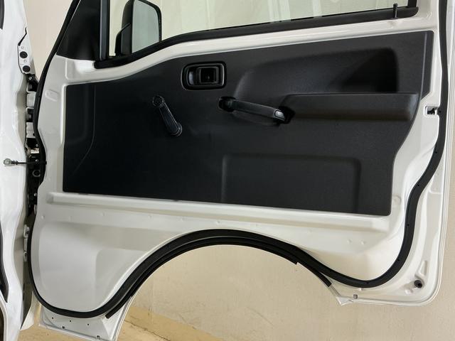 ハイゼットトラックジャンボスタンダード 切替式4WD ラジオデッキ 3方開切替式4WD CVT ラジオ 3方開 前後コーナーセンサー オートマチックハイビーム スマアシ オートライト アイドリングストップ 横滑り防止装置 スペアキー有り マニュアルエアコン ラバーマット(京都府)の中古車
