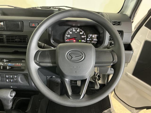 ハイゼットトラックジャンボスタンダード 切替式4WD ラジオデッキ 3方開切替式4WD CVT ラジオ 3方開 前後コーナーセンサー オートマチックハイビーム スマアシ オートライト アイドリングストップ 横滑り防止装置 スペアキー有り マニュアルエアコン ラバーマット(京都府)の中古車