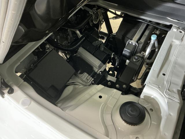 ハイゼットトラックジャンボスタンダード 切替式4WD ラジオデッキ 3方開切替式4WD CVT ラジオ 3方開 前後コーナーセンサー オートマチックハイビーム スマアシ オートライト アイドリングストップ 横滑り防止装置 スペアキー有り マニュアルエアコン ラバーマット(京都府)の中古車