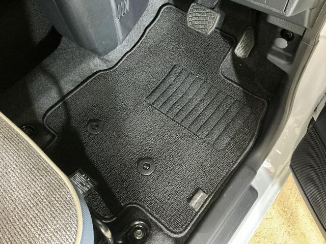 ムーヴキャンバスストライプスＧ　バックカメラ　両側電動スライドドア　スマアシバックカメラ　両側電動スライドドア　ホットカップホルダー　シートヒーター　前後コーナーセンサー　電子パーキング　オートマチックハイビーム　オートブレーキホールド　ＵＳＢチャージャー　スマートキー（京都府）の中古車