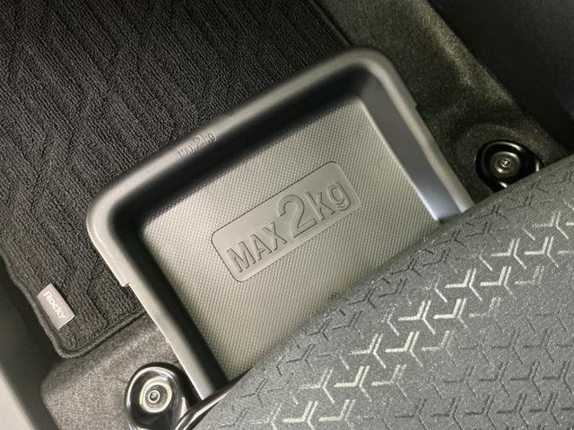 ロッキープレミアムG HEV ワンオーナー パノラマモニターワンオーナー パノラマモニター アダプティブクルーズコントロール 前後コーナーセンサー シートヒーター 電子パーキング オートマチックハイビーム オートブレーキホールド USBチャージャー スマアシ(京都府)の中古車