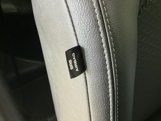 ロッキープレミアムG HEV ワンオーナー パノラマモニターワンオーナー パノラマモニター アダプティブクルーズコントロール 前後コーナーセンサー シートヒーター 電子パーキング オートマチックハイビーム オートブレーキホールド USBチャージャー スマアシ(京都府)の中古車