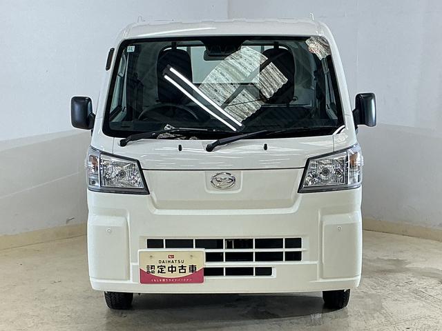 ハイゼットトラックスタンダード 切替式4WD ラジオデッキ 3方開 スマアシ切替式4WD ラジオデッキ 3方開 前後コーナーセンサー オートライト スペアキー有り アイドリングストップ 横滑り防止装置 スマアシ マニュアルエアコン 12V電源ソケット ヘッドライトレベライザー(京都府)の中古車