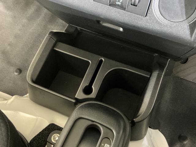 ハイゼットトラックスタンダード 切替式4WD ラジオデッキ 3方開 スマアシ切替式4WD ラジオデッキ 3方開 前後コーナーセンサー オートライト スペアキー有り アイドリングストップ 横滑り防止装置 スマアシ マニュアルエアコン 12V電源ソケット ヘッドライトレベライザー(京都府)の中古車