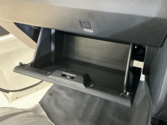 ハイゼットトラックスタンダード 切替式4WD ラジオデッキ 3方開 スマアシ切替式4WD ラジオデッキ 3方開 前後コーナーセンサー オートライト スペアキー有り アイドリングストップ 横滑り防止装置 スマアシ マニュアルエアコン 12V電源ソケット ヘッドライトレベライザー(京都府)の中古車