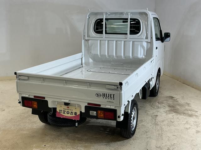 ハイゼットトラックスタンダード　切替式４ＷＤ　ラジオデッキ　３方開　スマアシ切替式４ＷＤ　ラジオデッキ　３方開　前後コーナーセンサー　スマートアシスト　オートライト　アイドリングストップ　横滑り防止装置　マニュアルエアコン　ヘッドライトレベライザー　１２Ｖ電源ソケット（京都府）の中古車