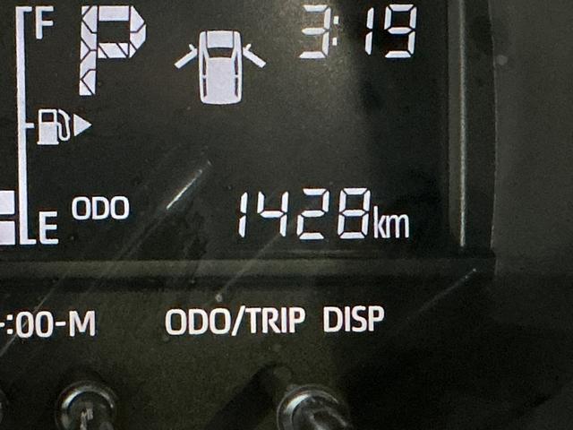 ハイゼットトラックスタンダード　切替式４ＷＤ　ラジオデッキ　３方開　スマアシ切替式４ＷＤ　ラジオデッキ　３方開　前後コーナーセンサー　スマートアシスト　オートライト　アイドリングストップ　横滑り防止装置　マニュアルエアコン　ヘッドライトレベライザー　１２Ｖ電源ソケット（京都府）の中古車