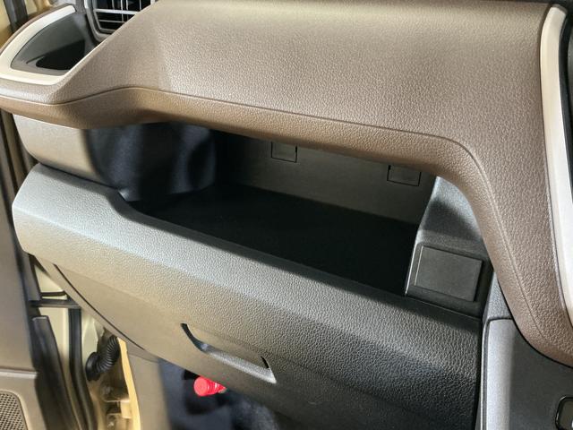 ムーヴX 片側電動スライドドア 前後コーナーセンサー スマアシ片側電動スライドドア 前後コーナーセンサー オートマチックハイビーム オートライト LEDヘッドライト スマートキー スペアキー有り アイドリングストップ 横滑り防止装置 スマアシ オートエアコン(京都府)の中古車