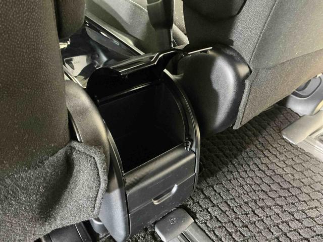 ノアG ナビ バックカメラ ETC ドライブレコーダー 2WDナビ バックカメラ ETC ドライブレコーダー フルセグチューナー ブルートゥース対応 両側リヤパワースライドドア プッシュボタンエンジンスタート LEDヘッドライト オートエアコン オートライト(京都府)の中古車