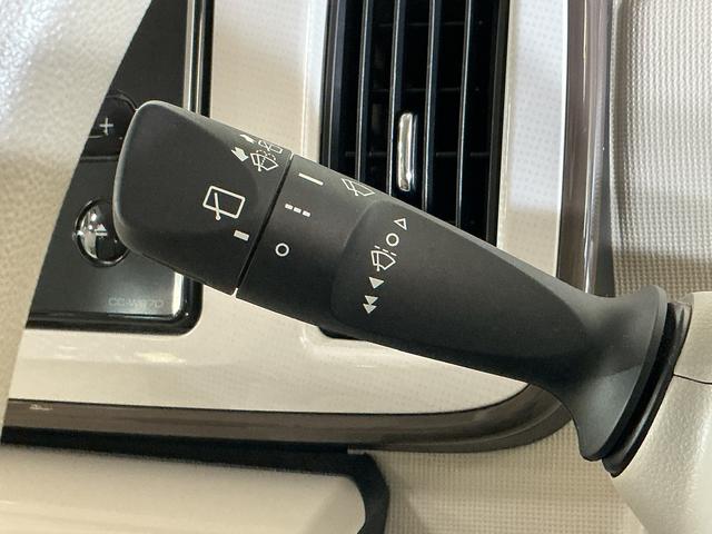 ムーヴキャンバスＸリミテッドメイクアップ　ＳＡIII　ワンオーナー　４ＷＤワンオーナー　４ＷＤ　ＣＤオーディオ　両側電動スライドドア　オートマチックハイビーム　オートライト　スマートキー　プッシュスタート　アイドリングストップ　横滑り防止装置　盗難防止装置　スマートアシスト（京都府）の中古車