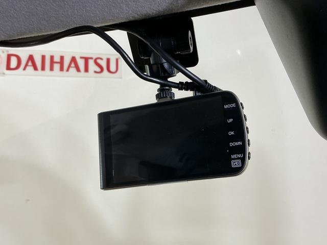 ムーヴキャンバス 中古車 Ｇメイクアップ　ＳＡＩＩＩ　ワンオーナー　ナビ　全周囲カメラワンオーナー　ナビ　パノラマモニター　前後ドライブレコーダー　両側電動スライドドア　オートマチックハイビーム　Ｂｌｕｅｔｏｏｔｈ　ＵＳＢ接続　ＤＶＤ再生　フルセグＴＶ　スマートアシスト　スマートキー