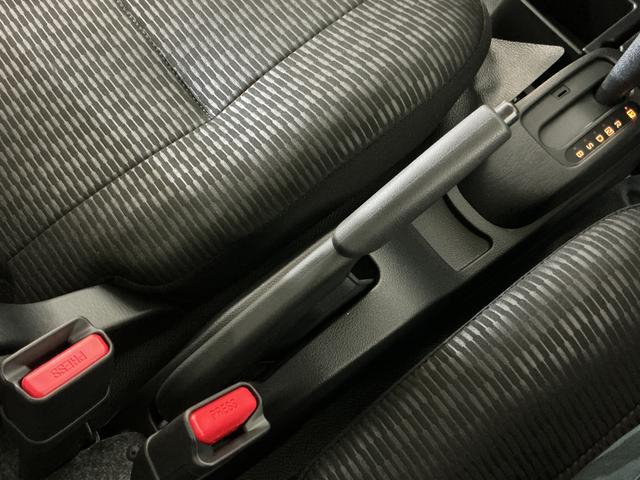 ハイゼットトラックジャンボエクストラ 届出済み未使用車 切替式4WD 3方開届出済み未使用車 切替式4WD 3方開 荷台作業灯 前後コーナーセンサー オートマチックハイビーム LEDヘッドライト フォグライト オートライト スマートキー プッシュスタート スマートアシスト(京都府)の中古車