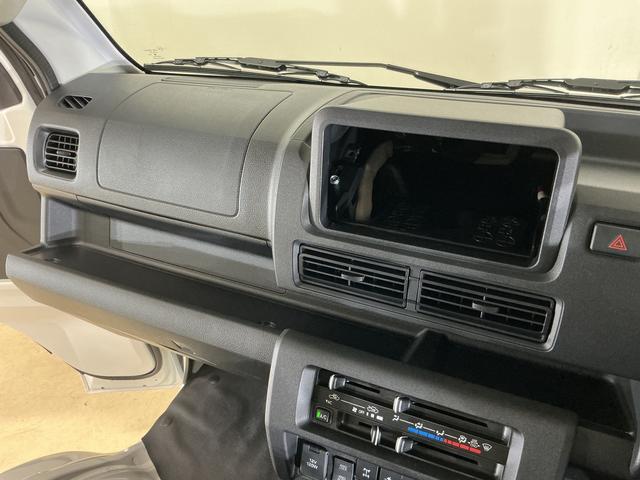 ハイゼットトラックジャンボエクストラ 届出済み未使用車 切替式4WD 3方開届出済み未使用車 切替式4WD 3方開 荷台作業灯 前後コーナーセンサー オートマチックハイビーム LEDヘッドライト フォグライト オートライト スマートキー プッシュスタート スマートアシスト(京都府)の中古車