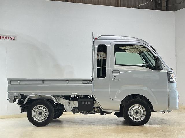 ハイゼットトラックジャンボエクストラ　届出済未使用車　切替式４ＷＤ　荷台作業灯届出済み未使用車　切替式４ＷＤ　３方開　荷台作業灯　前後コーナーセンサー　オートマチックハイビーム　ＬＥＤヘッドライト　オートライト　フォグライト　スマートキー　スマートアシスト　プッシュスタート（京都府）の中古車