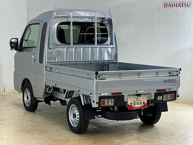 ハイゼットトラックジャンボエクストラ　届出済未使用車　切替式４ＷＤ　荷台作業灯届出済み未使用車　切替式４ＷＤ　３方開　荷台作業灯　前後コーナーセンサー　オートマチックハイビーム　ＬＥＤヘッドライト　オートライト　フォグライト　スマートキー　スマートアシスト　プッシュスタート（京都府）の中古車