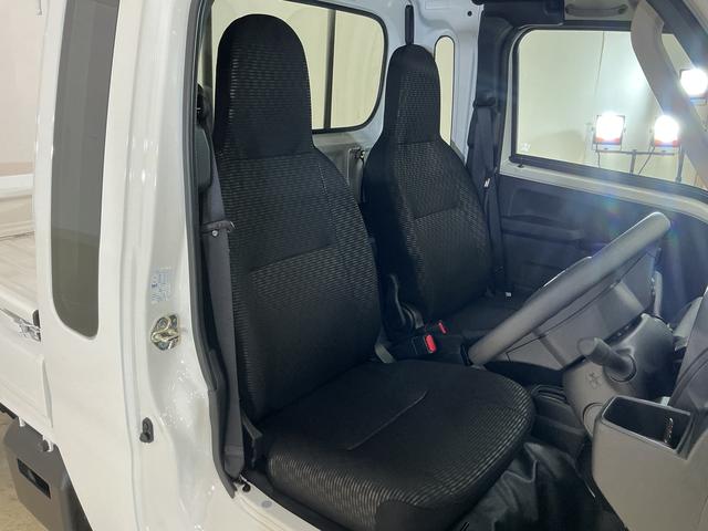 ハイゼットトラックジャンボエクストラ 届出済未使用車 切替式4WD 荷台作業灯届出済み未使用車 切替式4WD 3方開 荷台作業灯 前後コーナーセンサー オートマチックハイビーム LEDヘッドライト オートライト フォグライト スマートキー プッシュスタート スマートアシスト(京都府)の中古車