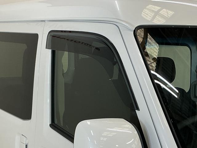 ハイゼットカーゴクルーズ　ワンオーナー　切替式４ＷＤ　ナビ　バックカメラワンオーナー　切替式４ＷＤ　ナビ　バックカメラ　ドラレコ　ＥＴＣ　スマートインナーミラー　前後コーナーセンサー　オートハイビーム　Ｂｌｕｅｔｏｏｔｈ　ＵＳＢ入力端子　ＤＶＤ再生　フルセグＴＶ　スマアシ（京都府）の中古車