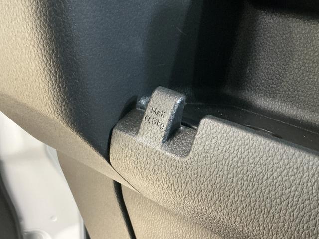 ハイゼットカーゴクルーズ　ワンオーナー　切替式４ＷＤ　ナビ　バックカメラワンオーナー　切替式４ＷＤ　ナビ　バックカメラ　ドラレコ　ＥＴＣ　スマートインナーミラー　前後コーナーセンサー　オートハイビーム　Ｂｌｕｅｔｏｏｔｈ　ＵＳＢ入力端子　ＤＶＤ再生　フルセグＴＶ　スマアシ（京都府）の中古車
