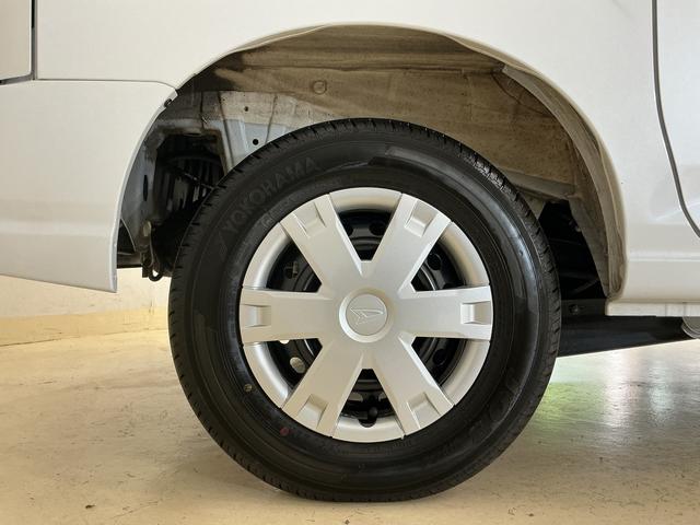 ハイゼットカーゴクルーズ　ワンオーナー　切替式４ＷＤ　ナビ　バックカメラワンオーナー　切替式４ＷＤ　ナビ　バックカメラ　ドラレコ　ＥＴＣ　スマートインナーミラー　前後コーナーセンサー　オートハイビーム　Ｂｌｕｅｔｏｏｔｈ　ＵＳＢ入力端子　ＤＶＤ再生　フルセグＴＶ　スマアシ（京都府）の中古車