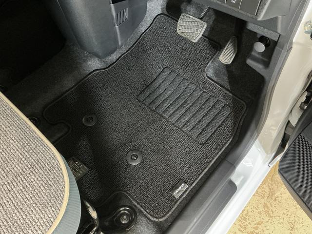 ムーヴキャンバスストライプスG 4WD バックカメラ 両側パワースライドドア4WD バックカメラ 両側パワースライドドア ホットカップホルダー シートヒーター 前後コーナーセンサー 電動パーキングブレーキ オートハイビーム USBチャージャー LEDヘッドライト オートライト(京都府)の中古車