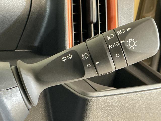 タントファンクロスターボリミテッド　届出済未使用車　ＥＴＣ届出済未使用車　スマートアシスト　９インチディスプレイオーディオ　フルセグチューナー　ブルートゥース対応　両側リヤパワースライドドア　プッシュボタンエンジンスタート　バックカメラ　ＬＥＤヘッドライト（京都府）の中古車