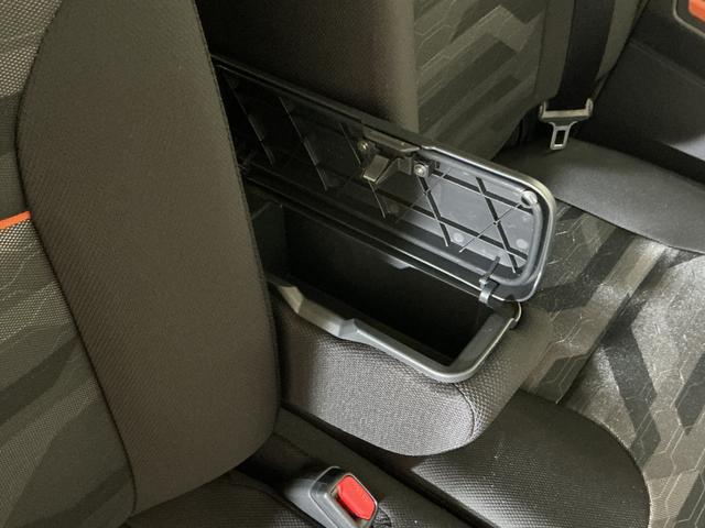 タントファンクロスターボリミテッド　届出済未使用車　ＥＴＣ届出済未使用車　スマートアシスト　９インチディスプレイオーディオ　フルセグチューナー　ブルートゥース対応　両側リヤパワースライドドア　プッシュボタンエンジンスタート　バックカメラ　ＬＥＤヘッドライト（京都府）の中古車