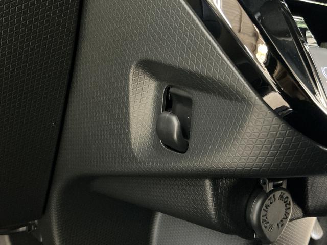 タントカスタムＸリミテッド　展示車　９インチディスプレイオーディオ展示車　９インチディスプレイオーディオ　バックカメラ　ＥＴＣ　両側パワースライドドア　アダプティブクルーズコントロール　シートヒーター　コーナーセンサー　電動パーキングブレーキ　オートハイビーム（京都府）の中古車