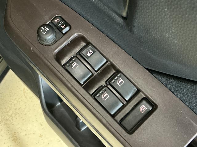 ルーミーＧ−Ｔ　ワンオーナー　ナビ　パノラミックビューモニターワンオーナー　ナビ　パノラミックビューモニター　両側パワースライドドア　ドラレコ　ＥＴＣ　両側パワースライドドア　クリアランスソナー　Ｂｌｕｅｔｏｏｔｈ　フルセグＴＶ　オートマチックハイビーム（京都府）の中古車