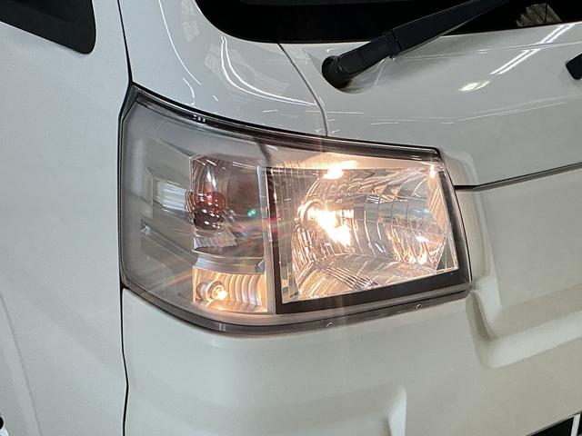 ハイゼットトラックスタンダード　ワンオーナー　４ＷＤ　５速ＭＴ車　ラジオデッキワンオーナー　４ＷＤ　５速ＭＴ車　ラジオデッキ　３方開　コーナーセンサー　ドアバイザー　ラバーマット　横滑り防止装置　アイドリングストップ　オートハイビーム　オートライト　スマアシ　マニュアルエアコン（京都府）の中古車