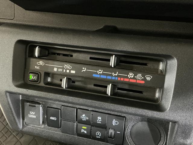 ハイゼットトラックスタンダード　ワンオーナー　４ＷＤ　５速ＭＴ車　ラジオデッキワンオーナー　４ＷＤ　５速ＭＴ車　ラジオデッキ　３方開　コーナーセンサー　ドアバイザー　ラバーマット　横滑り防止装置　アイドリングストップ　オートハイビーム　オートライト　スマアシ　マニュアルエアコン（京都府）の中古車