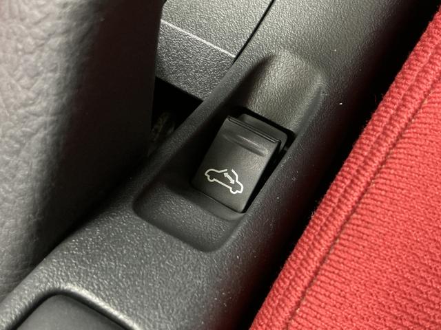 コペンセロ　ワンオーナー　５速ＭＴ車　ナビ　ドラレコ　フルセグＴＶワンオーナー　５速ＭＴ車　ナビ　ドラレコ　シートヒーター　フルセグＴＶ　Ｂｌｕｅｔｏｏｔｈ　ＤＶＤ再生　ＬＥＤヘッドライト　オートライト　ＵＳＢ接続　フォグライト　スマートキー　横滑り防止装置（京都府）の中古車