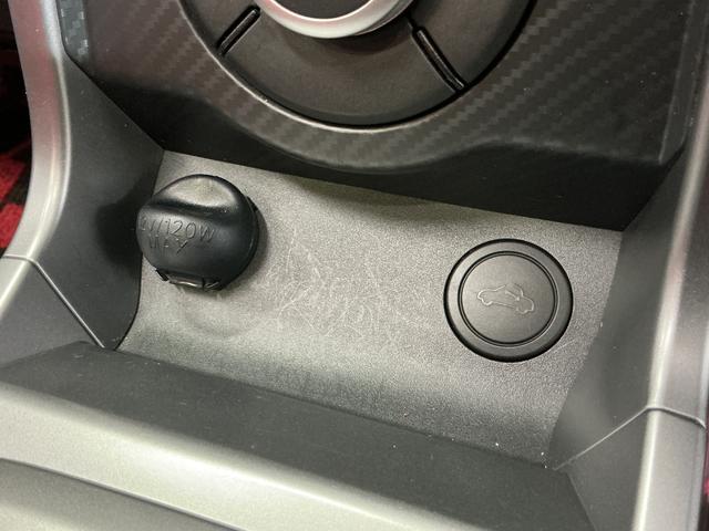 コペンセロ　ワンオーナー　５速ＭＴ車　ナビ　ドラレコ　フルセグＴＶワンオーナー　５速ＭＴ車　ナビ　ドラレコ　シートヒーター　フルセグＴＶ　Ｂｌｕｅｔｏｏｔｈ　ＤＶＤ再生　ＬＥＤヘッドライト　オートライト　ＵＳＢ接続　フォグライト　スマートキー　横滑り防止装置（京都府）の中古車