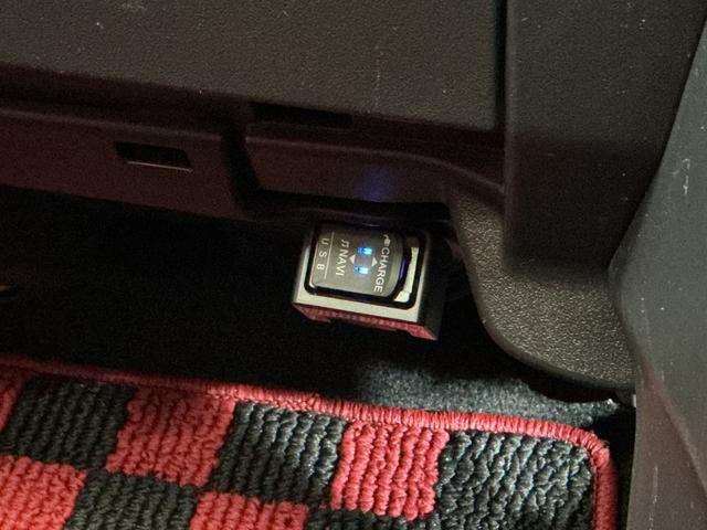 コペンセロ　ワンオーナー　５速ＭＴ車　ナビ　ドラレコ　フルセグＴＶワンオーナー　５速ＭＴ車　ナビ　ドラレコ　シートヒーター　フルセグＴＶ　Ｂｌｕｅｔｏｏｔｈ　ＤＶＤ再生　ＬＥＤヘッドライト　オートライト　ＵＳＢ接続　フォグライト　スマートキー　横滑り防止装置（京都府）の中古車