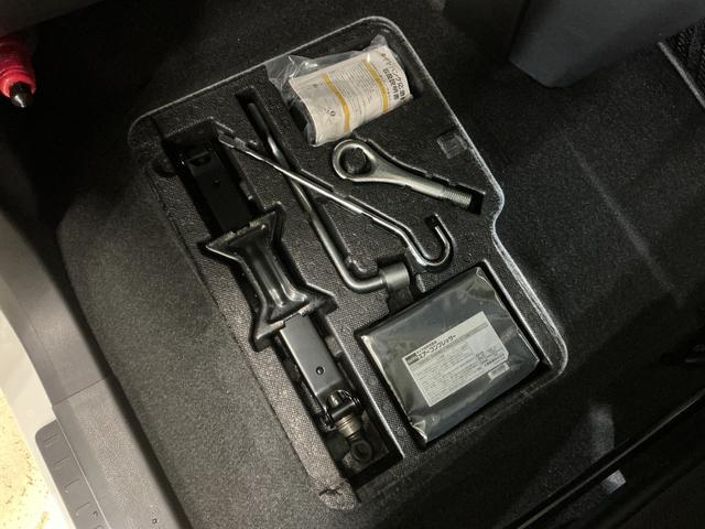 トールカスタムＧ　ターボ　ＳＡIII　ナビ　パノラマモニターナビ　パノラマモニター　ＥＴＣ　フルセグチューナー　ブルートゥース対応　プッシュボタンエンジンスタート　両側リヤパワースライドドア　オートクルーズコントロール　ＬＥＤヘッドライト　コーナーセンサー（京都府）の中古車