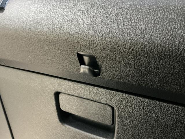 ハイゼットカーゴＤＸ　届出済み未使用車　ラジオデッキ　コーナーセンサー届出済み未使用車　ラジオデッキ　コーナーセンサー　オートハイビーム　キーレス　オートライト　スマアシ　スペアキー有り　横滑り防止装置　アイドリングストップ　１２Ｖ電源ソケット　マニュアルエアコン（京都府）の中古車