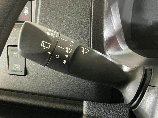 ハイゼットカーゴＤＸ　届出済み未使用車　電子制御式４ＷＤ　ＣＶＴ車　ラジオ届出済み未使用車　電子制御式４ＷＤ　ＣＶＴ車　ラジオデッキ　コーナーセンサー　オートハイビーム　キーレスエントリー　オートライト　スペアキー有り　スマートアシスト　アイドリングストップ　横滑り防止装置（京都府）の中古車