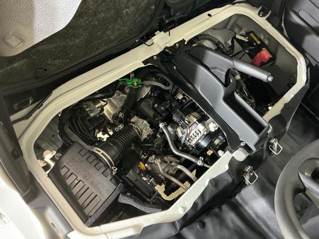 ハイゼットカーゴＤＸ　届出済み未使用車　電子制御式４ＷＤ　ＣＶＴ車　ラジオ届出済み未使用車　電子制御式４ＷＤ　ＣＶＴ車　ラジオデッキ　コーナーセンサー　オートハイビーム　キーレスエントリー　オートライト　スペアキー有り　スマートアシスト　アイドリングストップ　横滑り防止装置（京都府）の中古車
