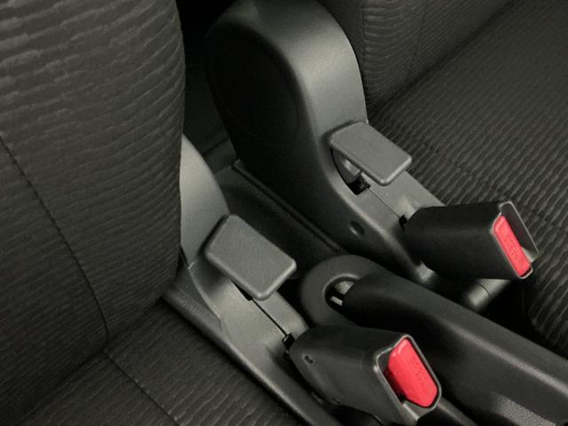 ハイゼットカーゴＤＸ　届出済未使用車　４ＷＤ　スマートアシスト　キーレス届出済未使用車　４ＷＤ　スマートアシスト　キーレスリモコン　スチールホイール　マニュアルエアコン　フロントパワーウインド　コーナーセンサー　オートライト　ＡＭ／ＦＭチューナー　オートハイビーム　ＡＢＳ（京都府）の中古車