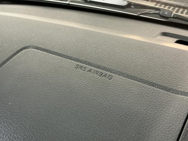 ハイゼットカーゴＤＸ　届出済未使用車　４ＷＤ　スマートアシスト　キーレス届出済未使用車　４ＷＤ　スマートアシスト　キーレスリモコン　スチールホイール　マニュアルエアコン　フロントパワーウインド　コーナーセンサー　オートライト　ＡＭ／ＦＭチューナー　オートハイビーム　ＡＢＳ（京都府）の中古車